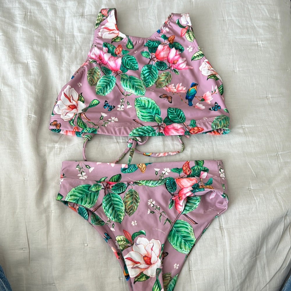 Morena Beachwear Bikini Costa Rica butterfly bird and leaf design 🦋